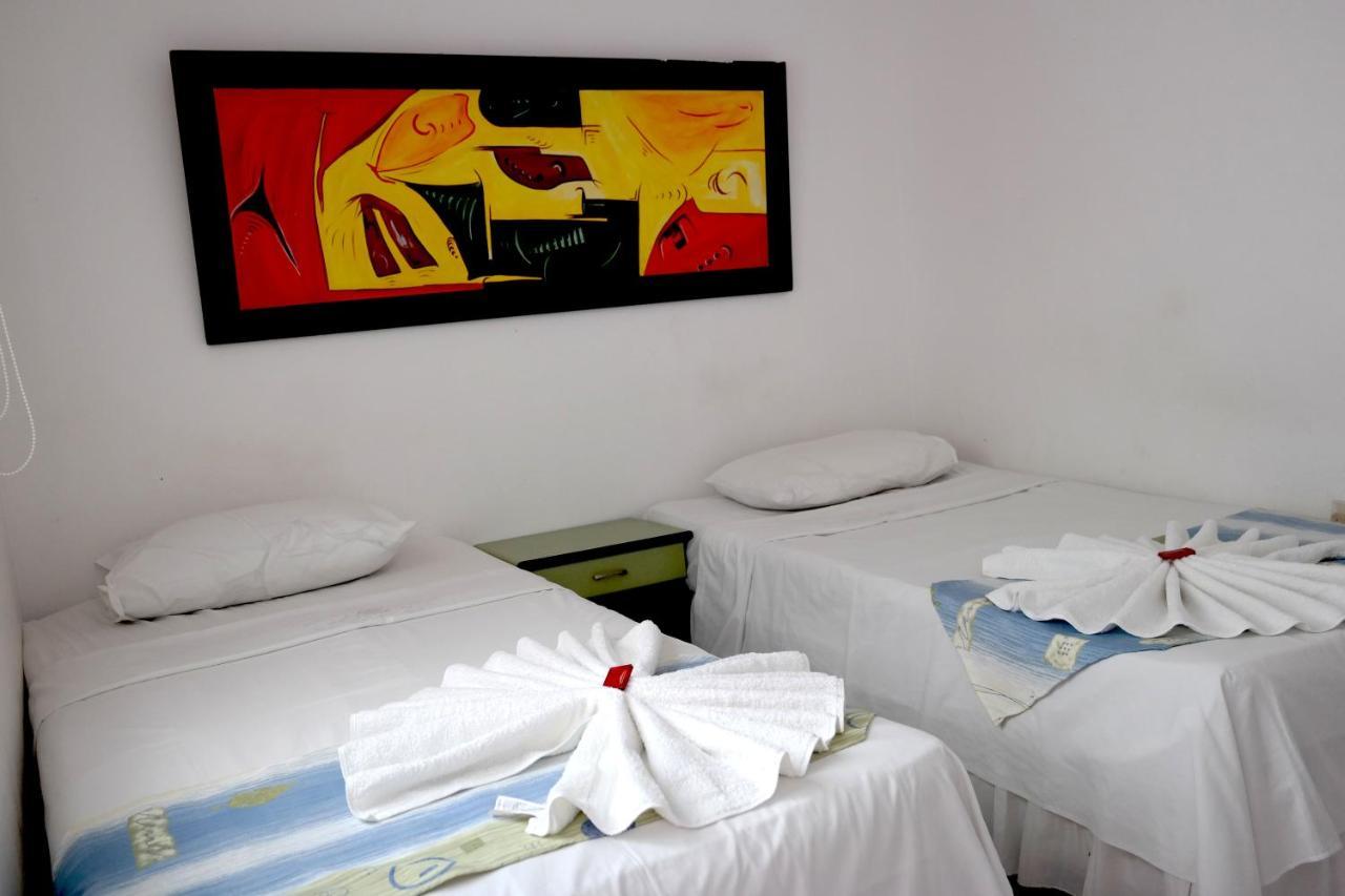 Comodas Bucaros Hotel